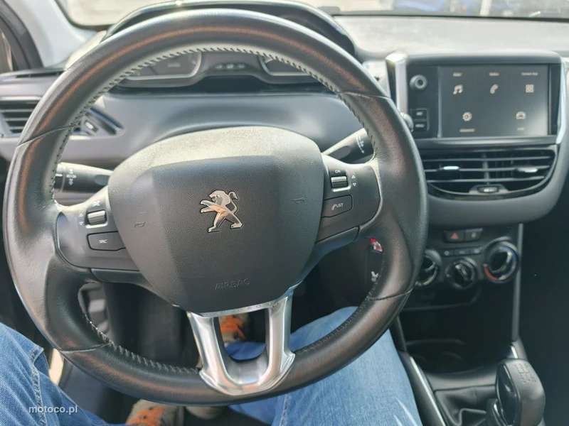 Peugeot 208 26