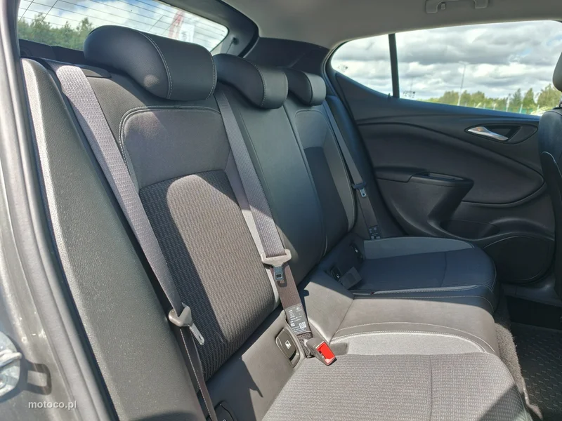 Opel Astra K 13