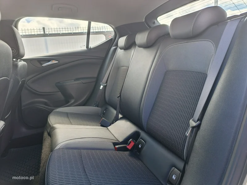 Opel Astra K 18