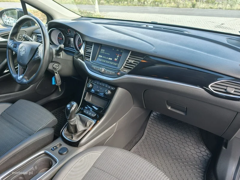 Opel Astra K 23
