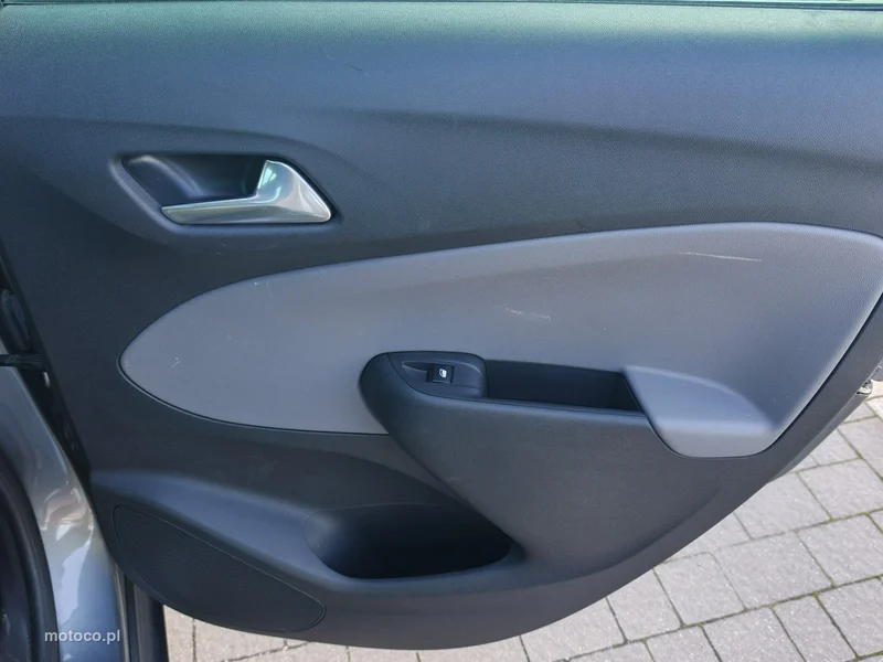 Opel Crossland X 12