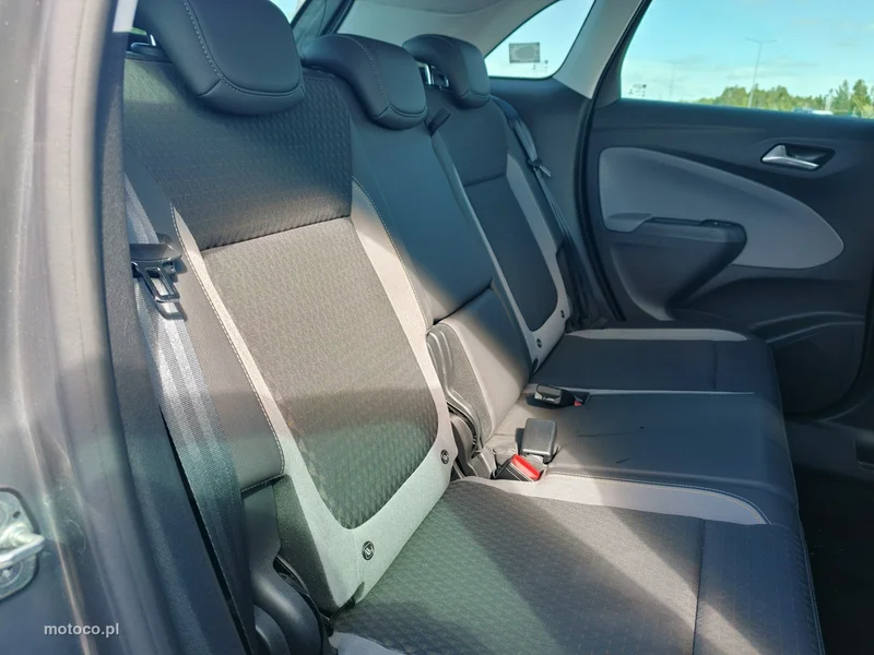 Opel Crossland X 13