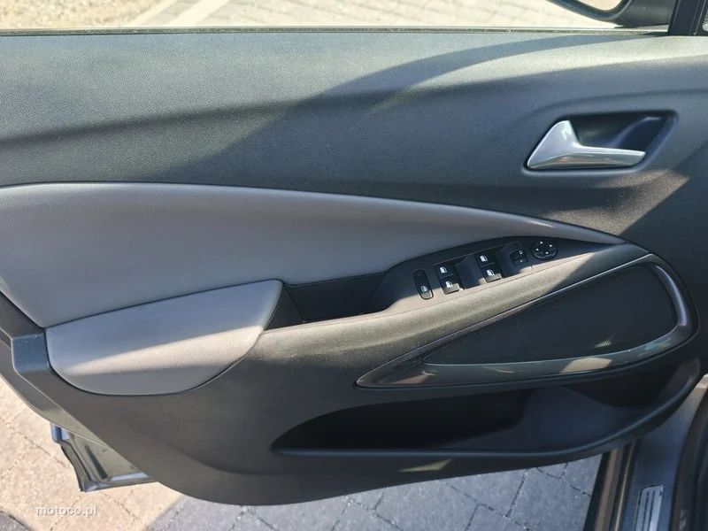 Opel Crossland X 23