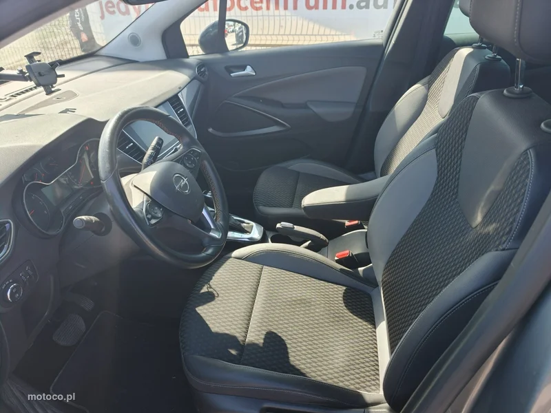 Opel Crossland X 25