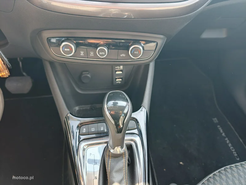 Opel Crossland X 31