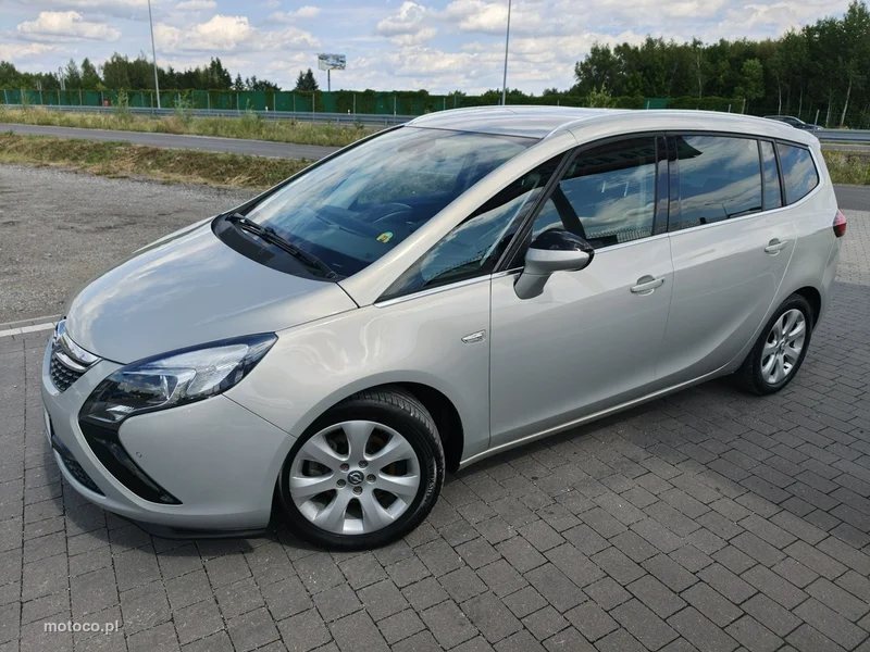 Opel Zafira C Tourer 2