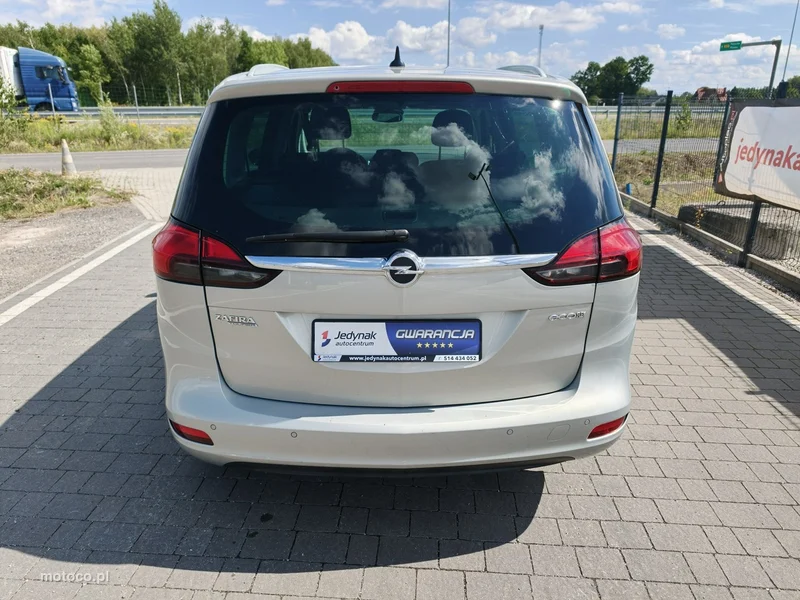 Opel Zafira C Tourer 8