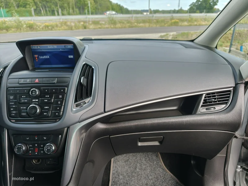 Opel Zafira C Tourer 26