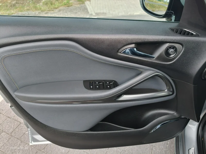 Opel Zafira C Tourer 27