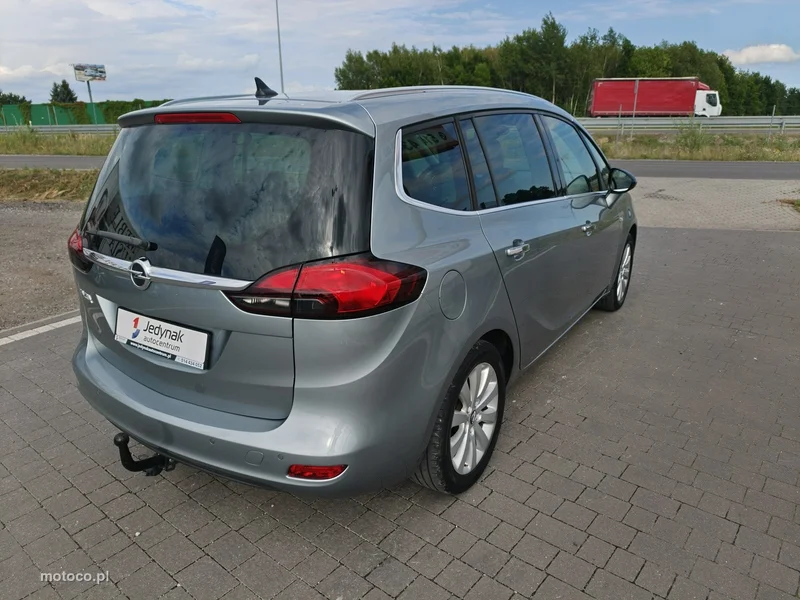 Opel Zafira C Tourer 10