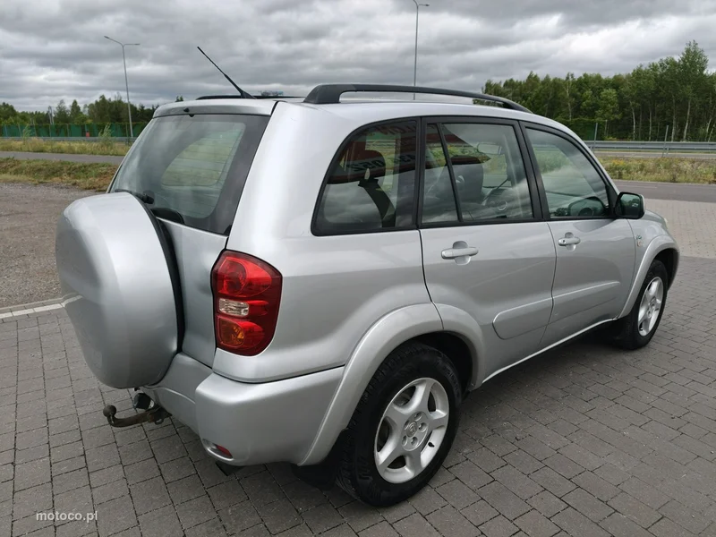 Toyota RAV 4 XA20 11