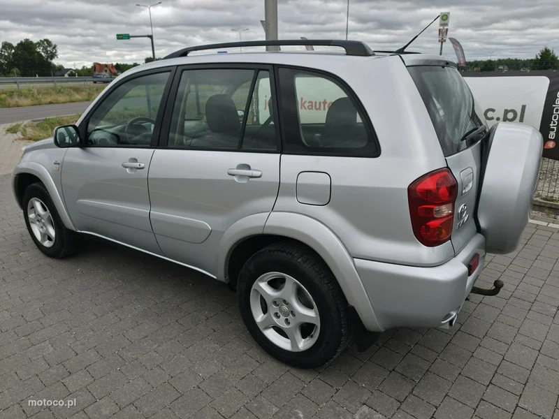 Toyota RAV 4 XA20 12