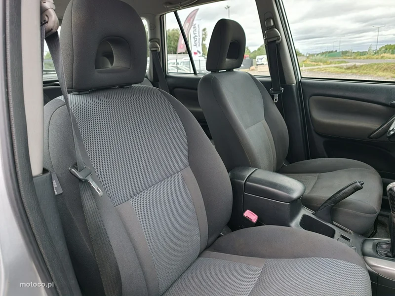 Toyota RAV 4 XA20 21