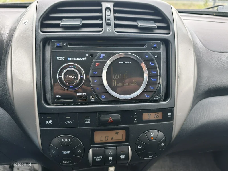 Toyota RAV 4 XA20 31