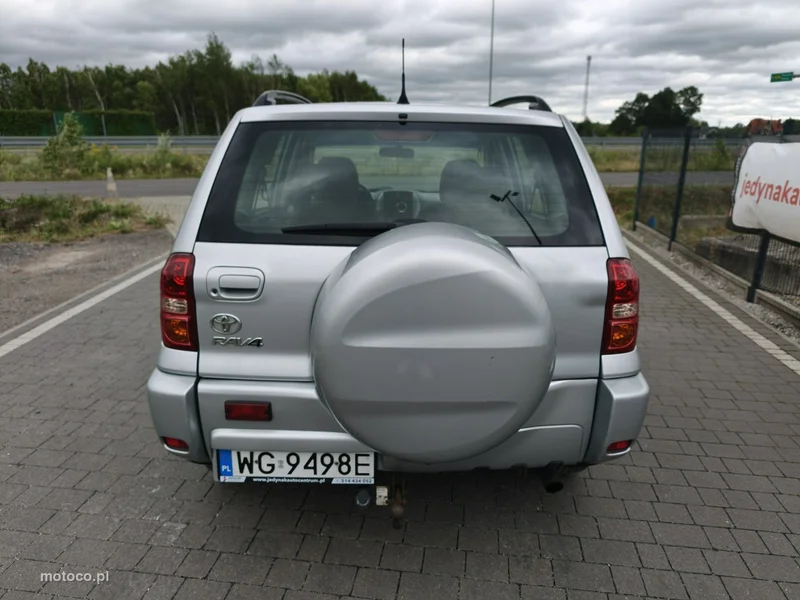 Toyota RAV 4 XA20 8