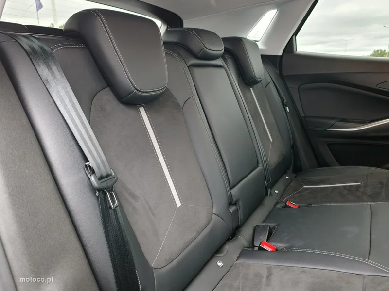Opel Grandland I 17