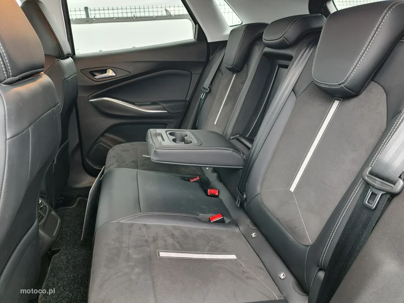 Opel Grandland I 22