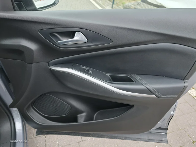 Opel Grandland I 24