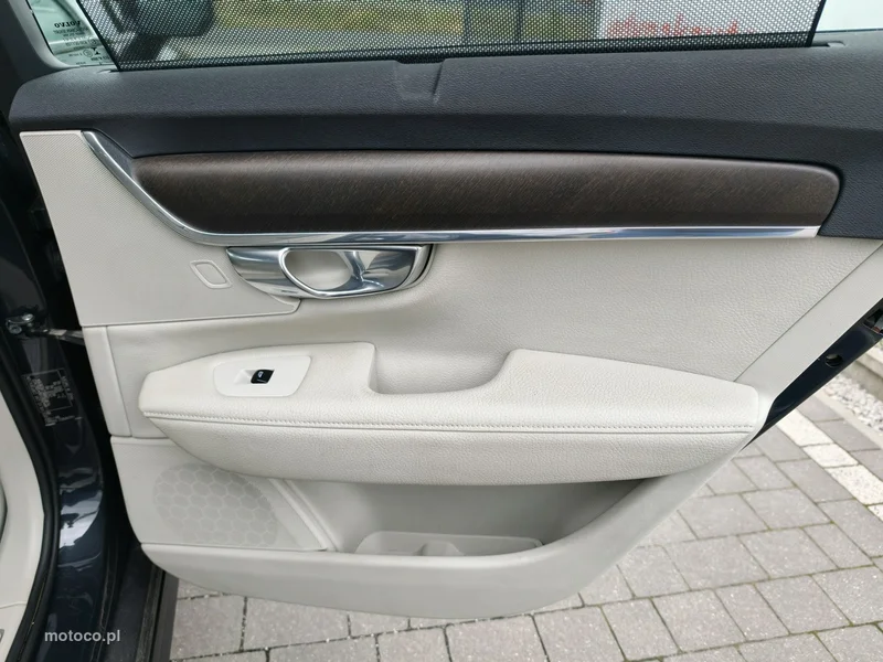 Volvo V90 Cross Country 14