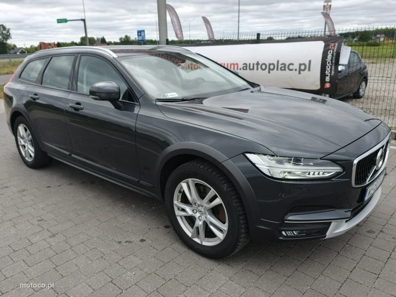 Volvo V90 Cross Country 5