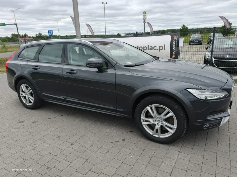 Volvo V90 Cross Country 6