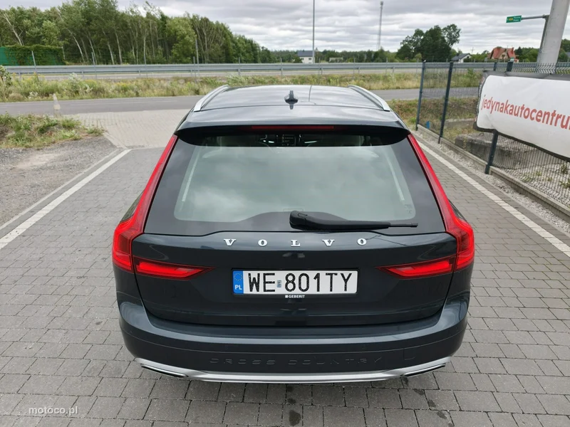 Volvo V90 Cross Country 7