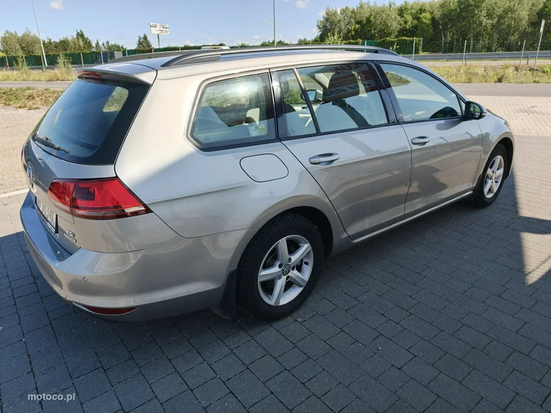 Volkswagen Golf VII 11
