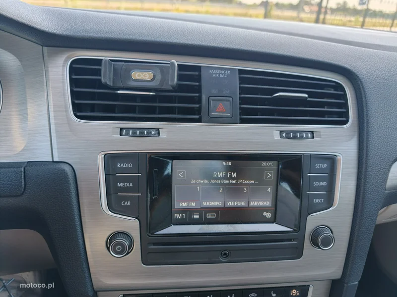 Volkswagen Golf VII 33