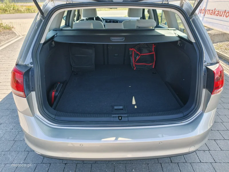 Volkswagen Golf VII 9