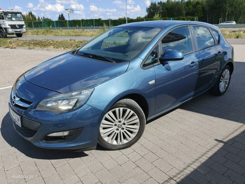 Opel Astra J 2