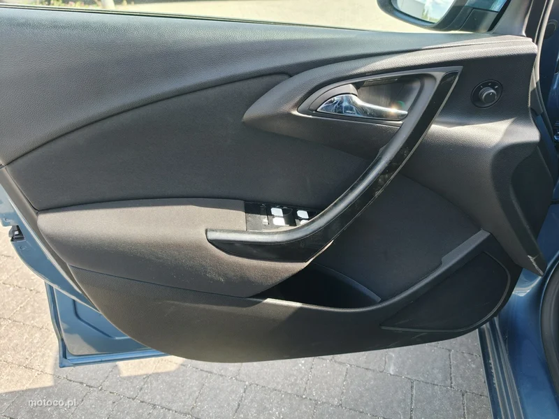 Opel Astra J 22