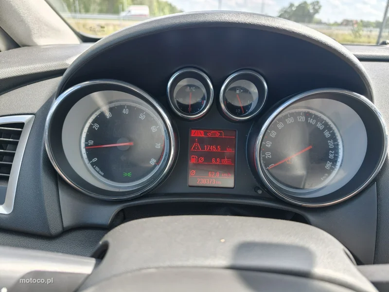 Opel Astra J 27