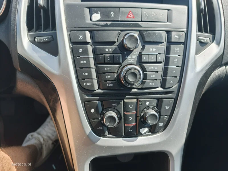 Opel Astra J 29