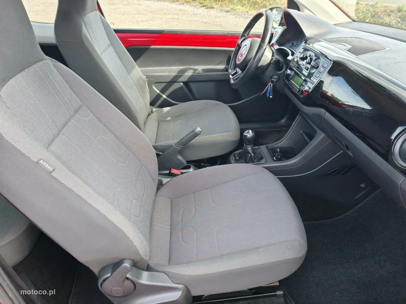 Volkswagen up! 15
