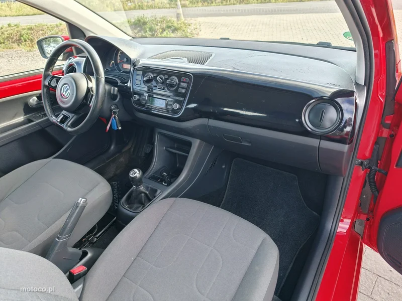 Volkswagen up! 16