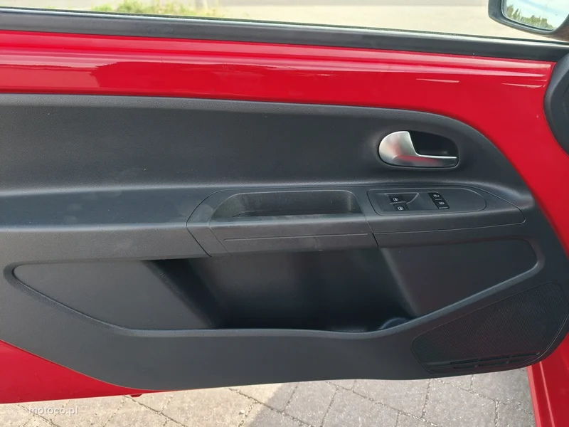 Volkswagen up! 17