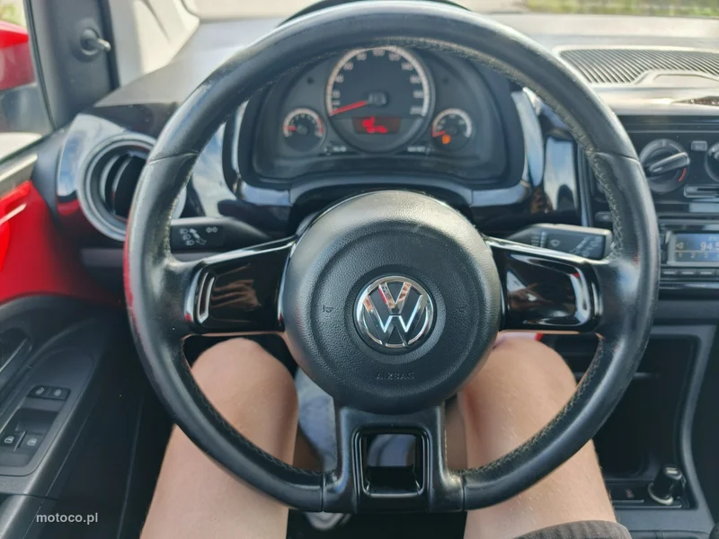 Volkswagen up! 21