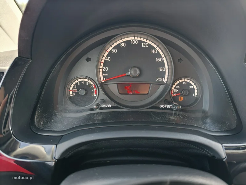 Volkswagen up! 22