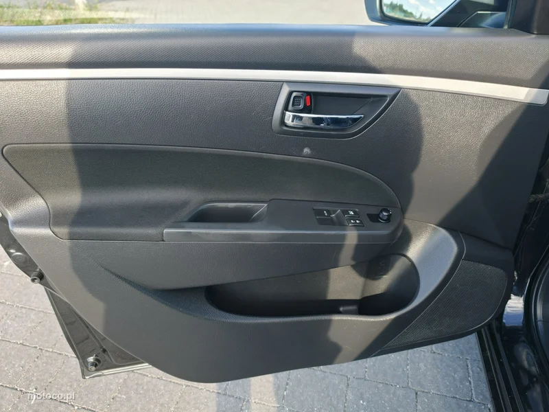 Suzuki Swift 21