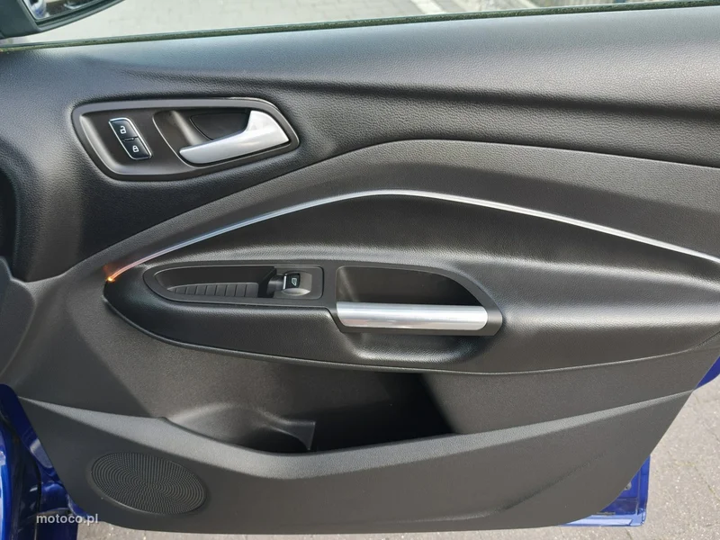 Ford Kuga II 22
