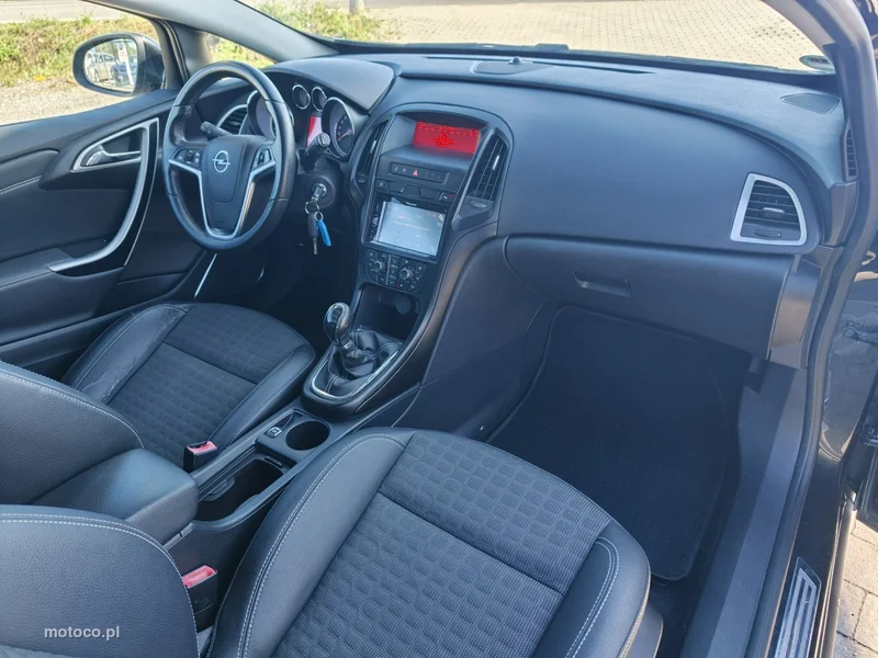 Opel Astra GTC 18