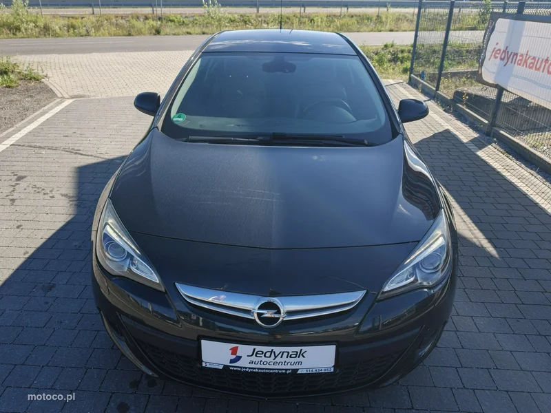Opel Astra GTC 3