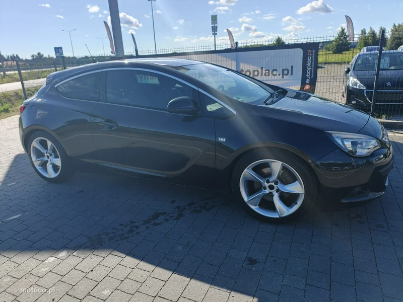 Opel Astra GTC 6
