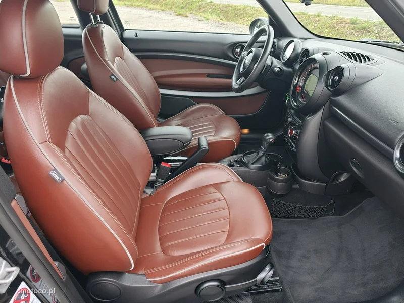 MINI Paceman 18