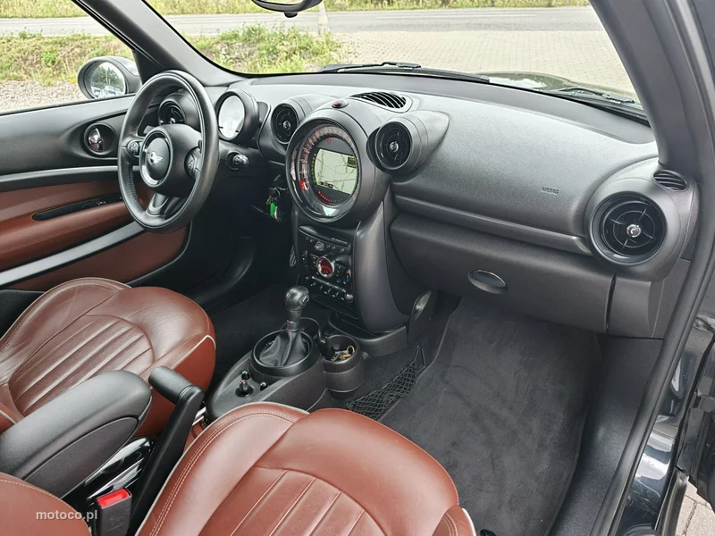 MINI Paceman 19