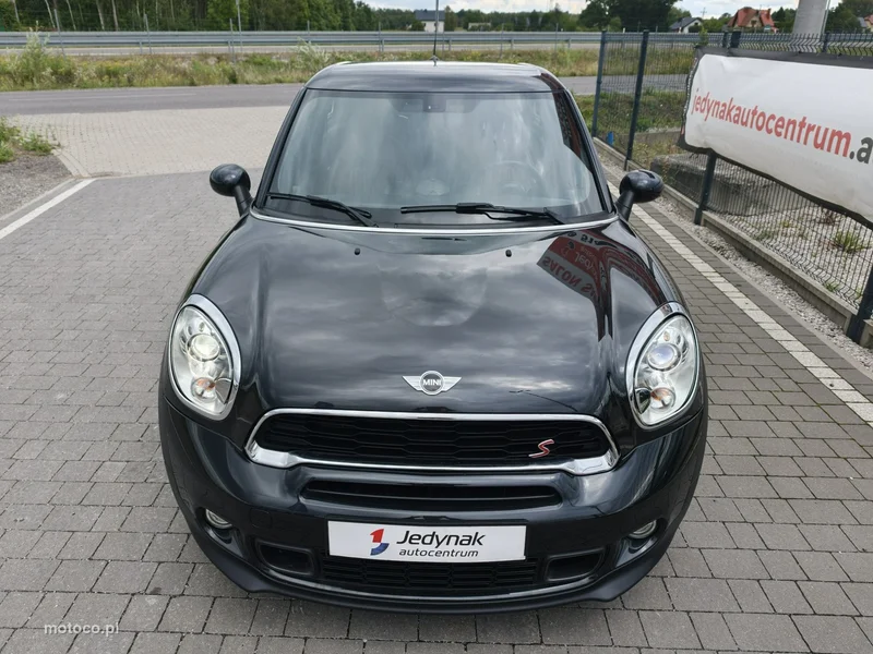 MINI Paceman 4
