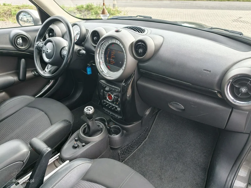 MINI Countryman 23