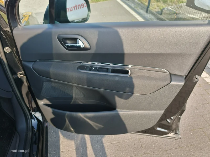 Peugeot 5008 19