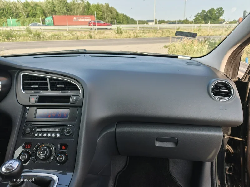 Peugeot 5008 21