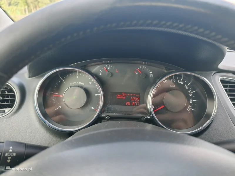 Peugeot 5008 24